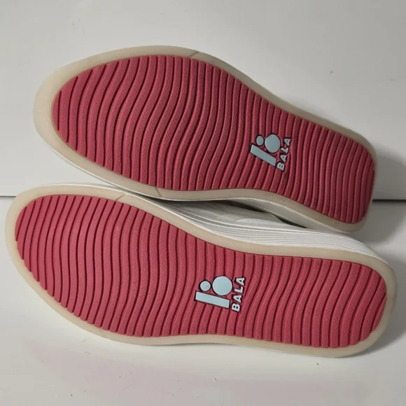 Bala Twelves Nurse Shoes Womens 5.5 White And Pink And Teal - Picture 7 of 8